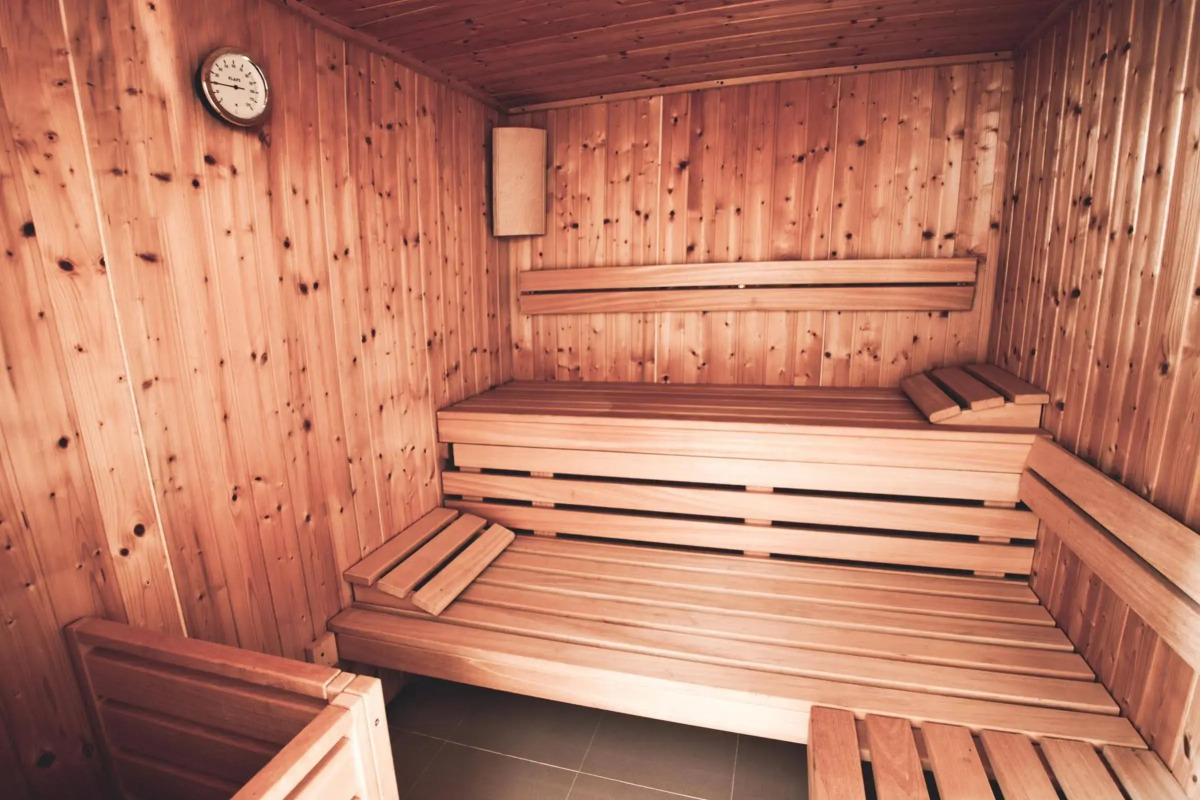 RF Astoria - Only Adults