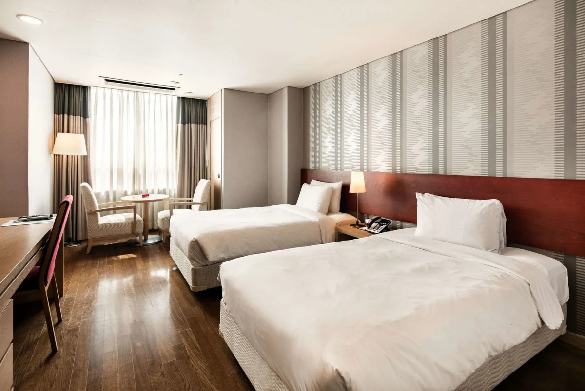 Ramada Hotels & Suites Seoul Namdaemun