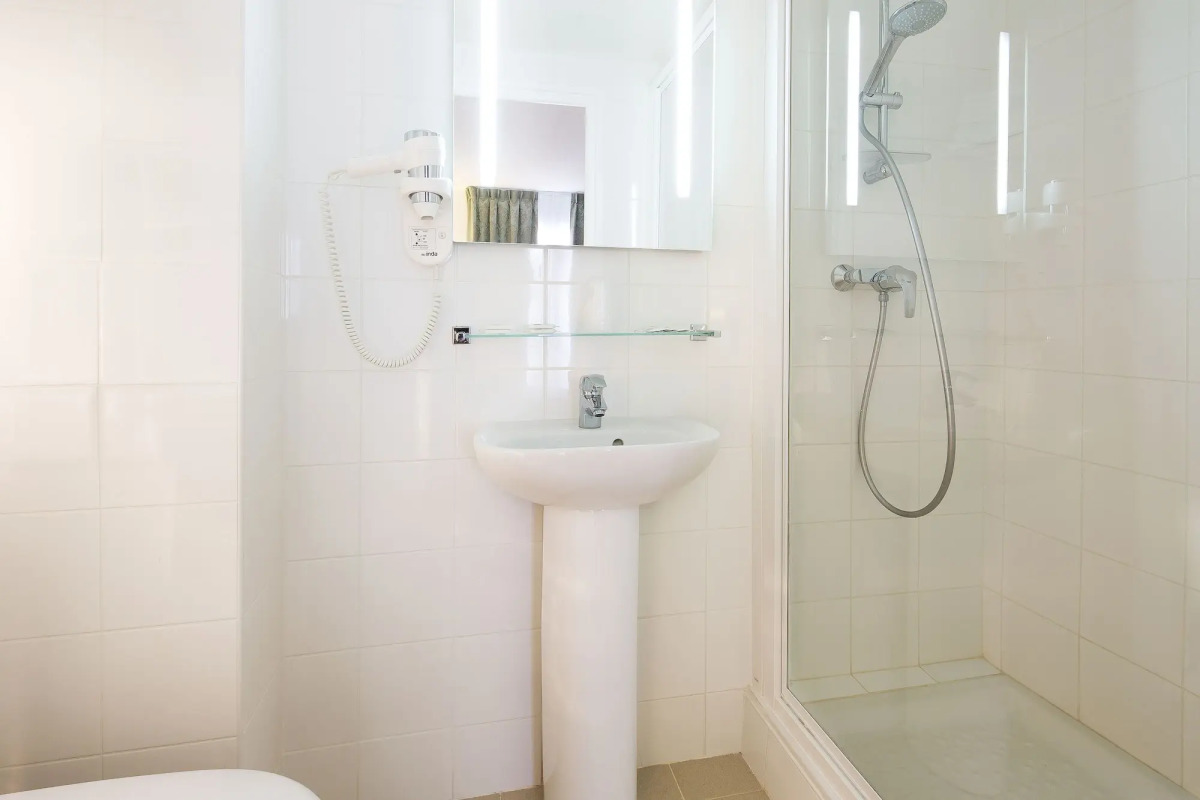 Отель Beaurepaire