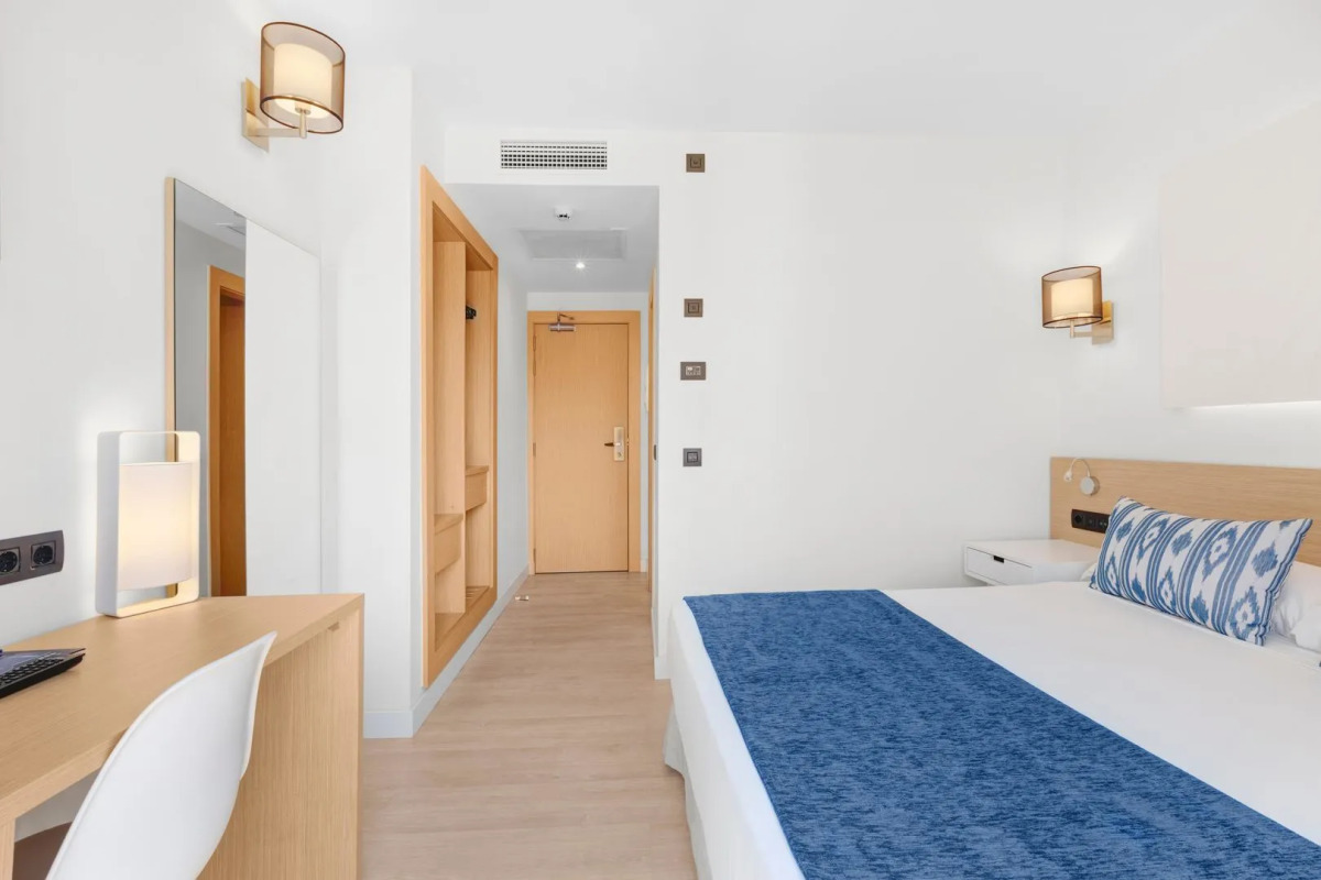 Отель THB Felip - Adults Only