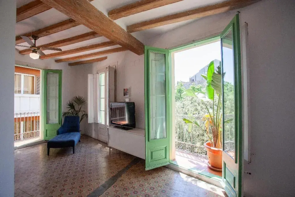 Las Ramblas Pasaje Bacardi Apartments