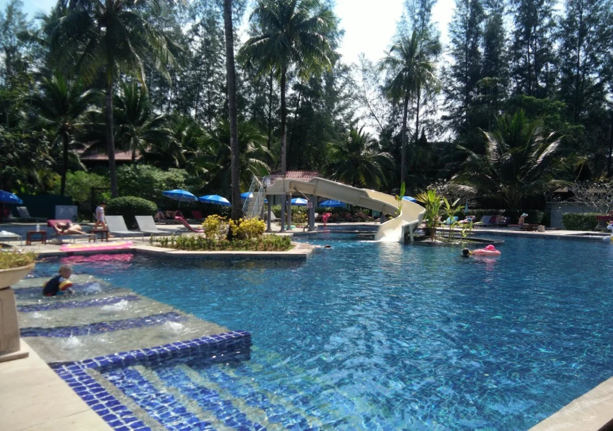 Palm Galleria Resort
