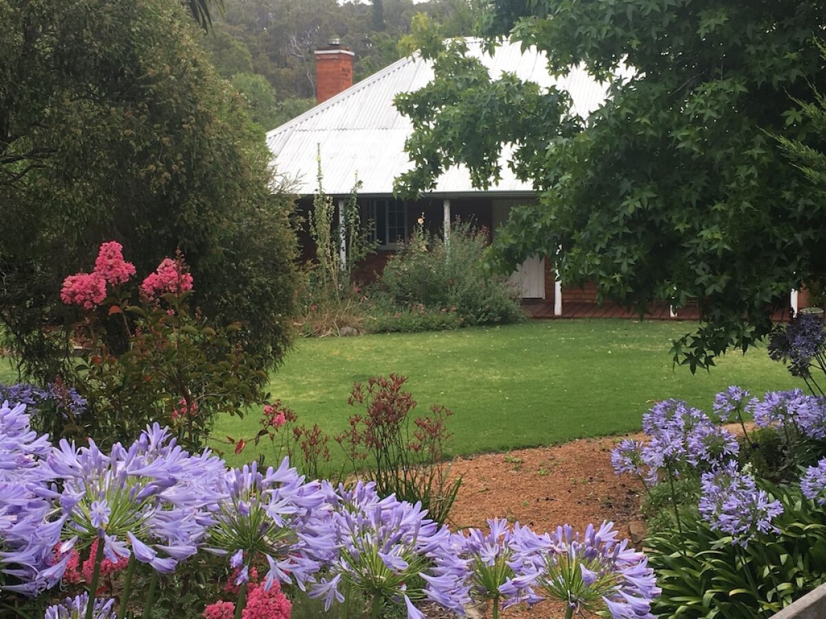 Clover Cottage Country Retreat