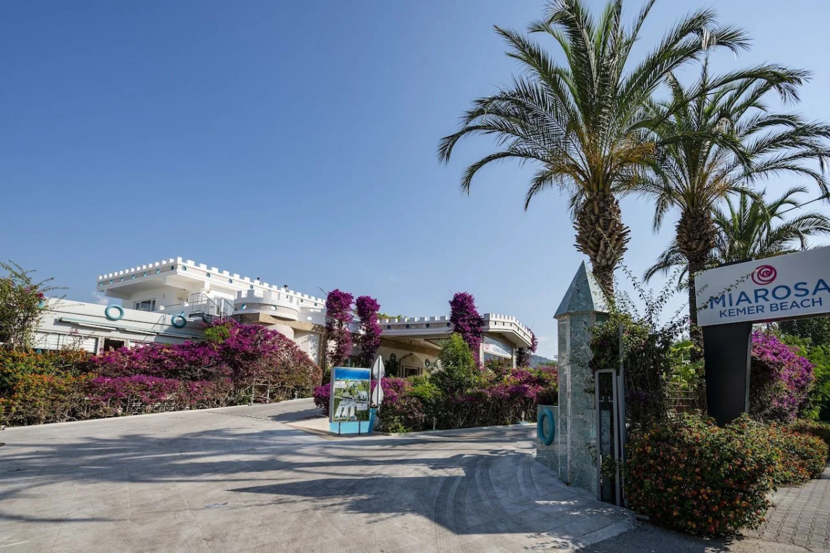 Отель Miarosa Kemer Beach