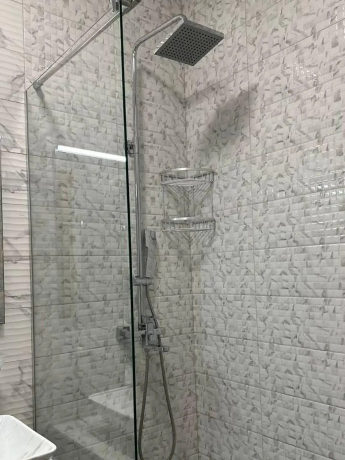 Апартаменты в отеле Red Wood (Ред Вуд)