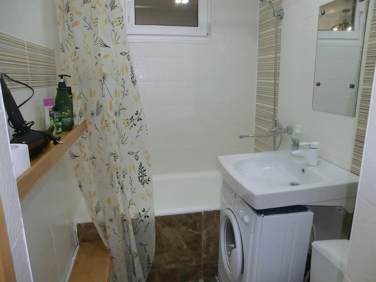 Апартаменты на улице Красногеройская 65