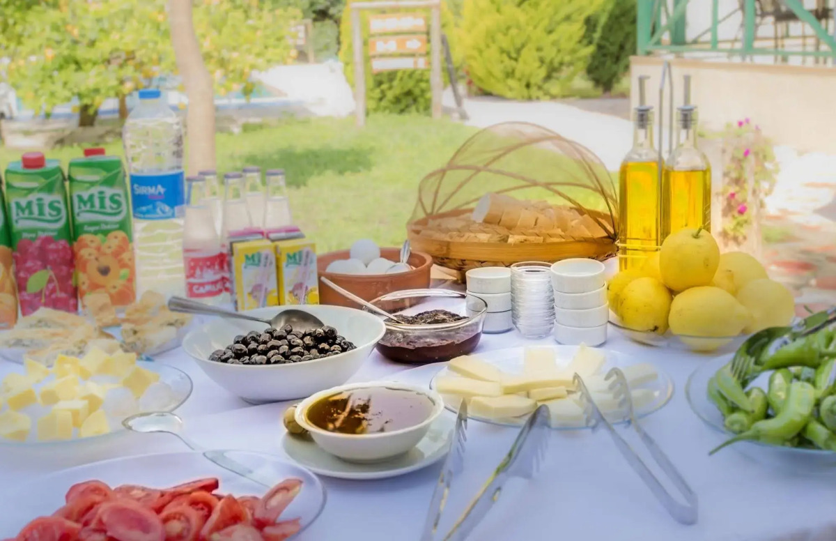 Dedeminn Garden Hotel