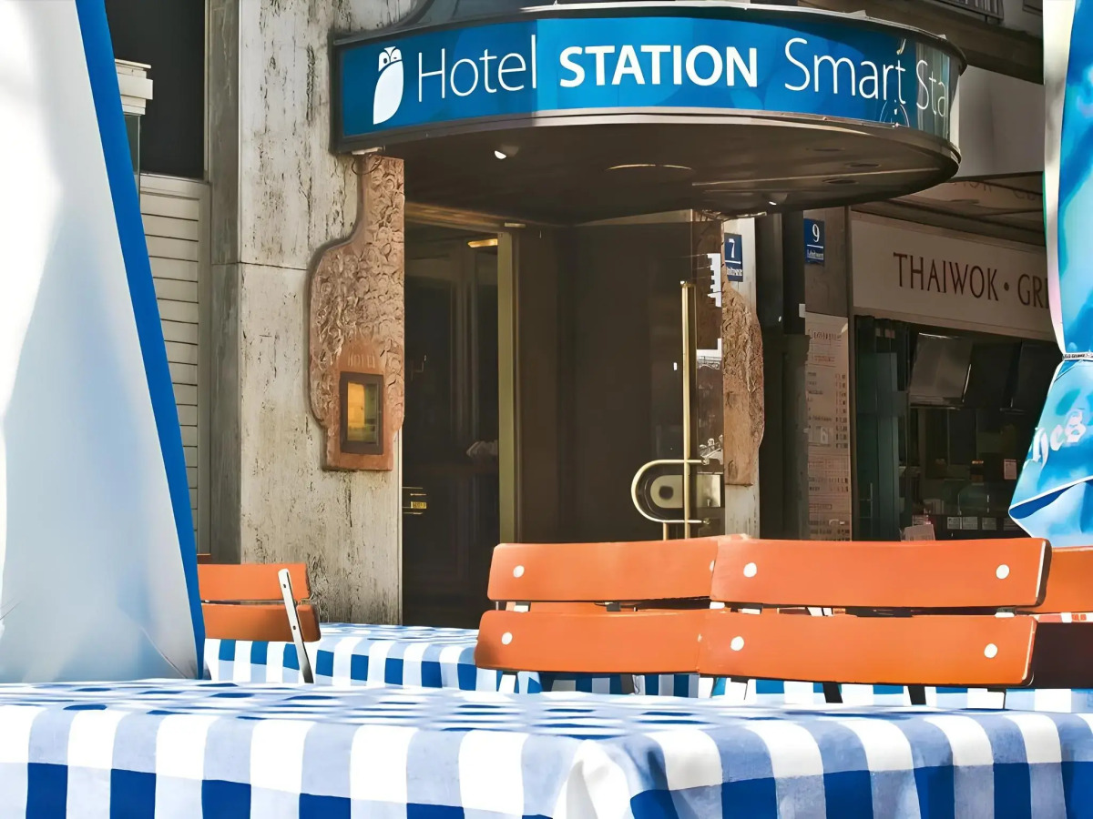 Smart Stay Hotel Station