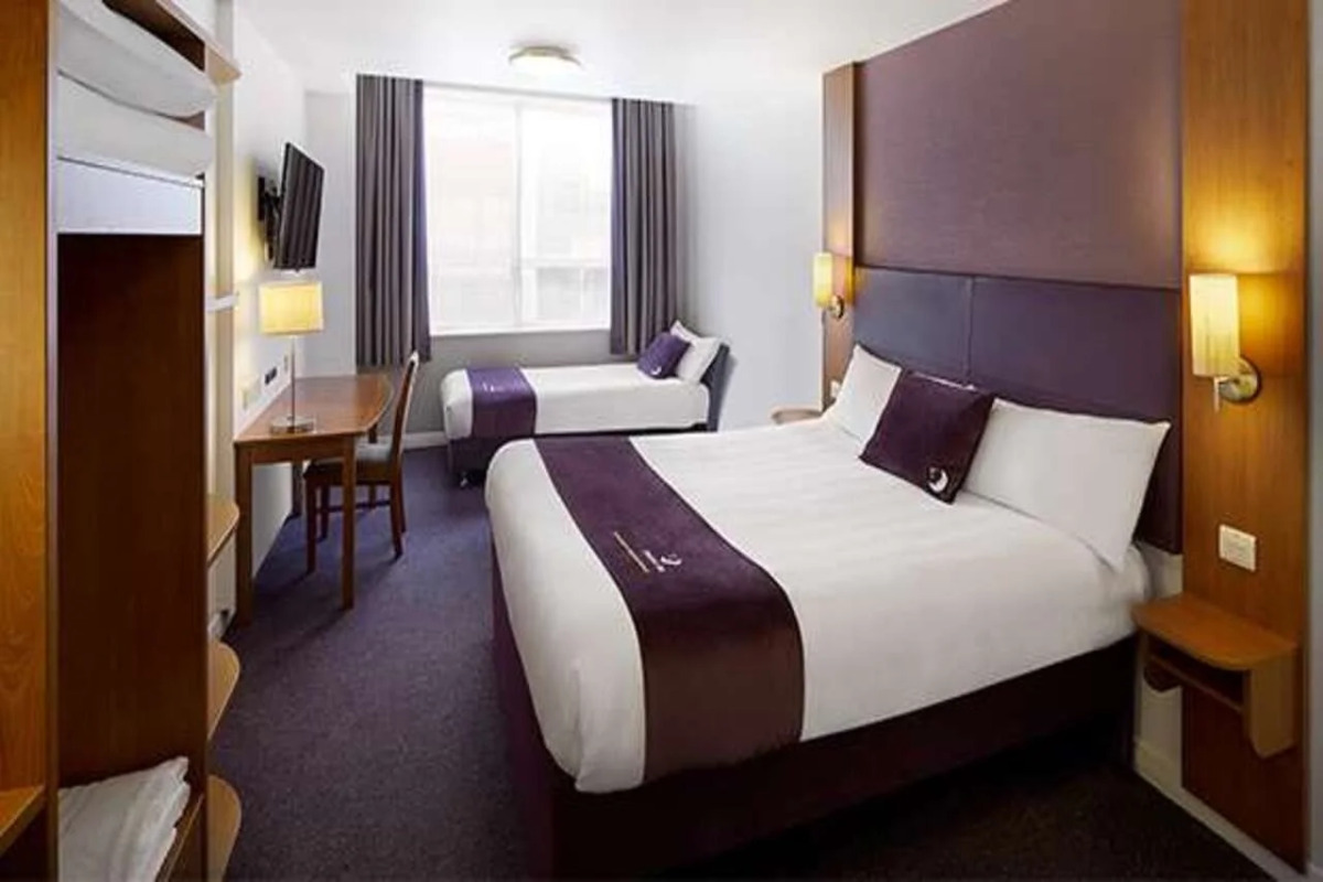 Premier Inn Glasgow City - George Square