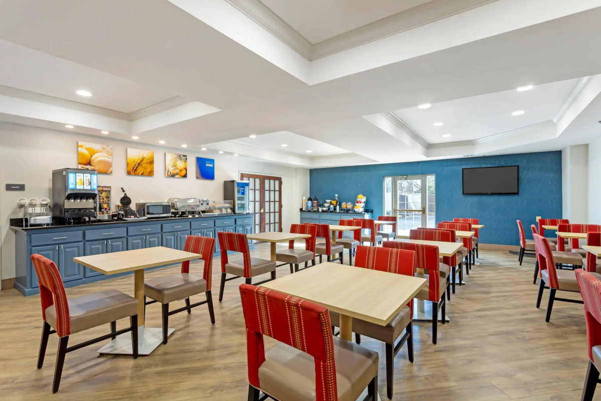 Comfort Suites East Brunswick - South River