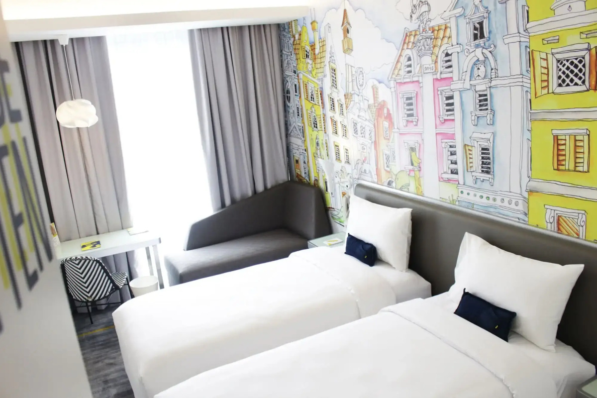 YELLO Hotel Harmoni Jakarta