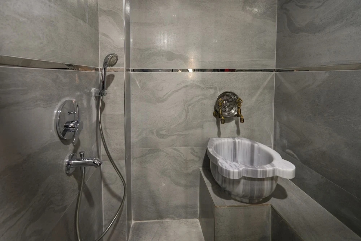 Hotel Kurucesme Business