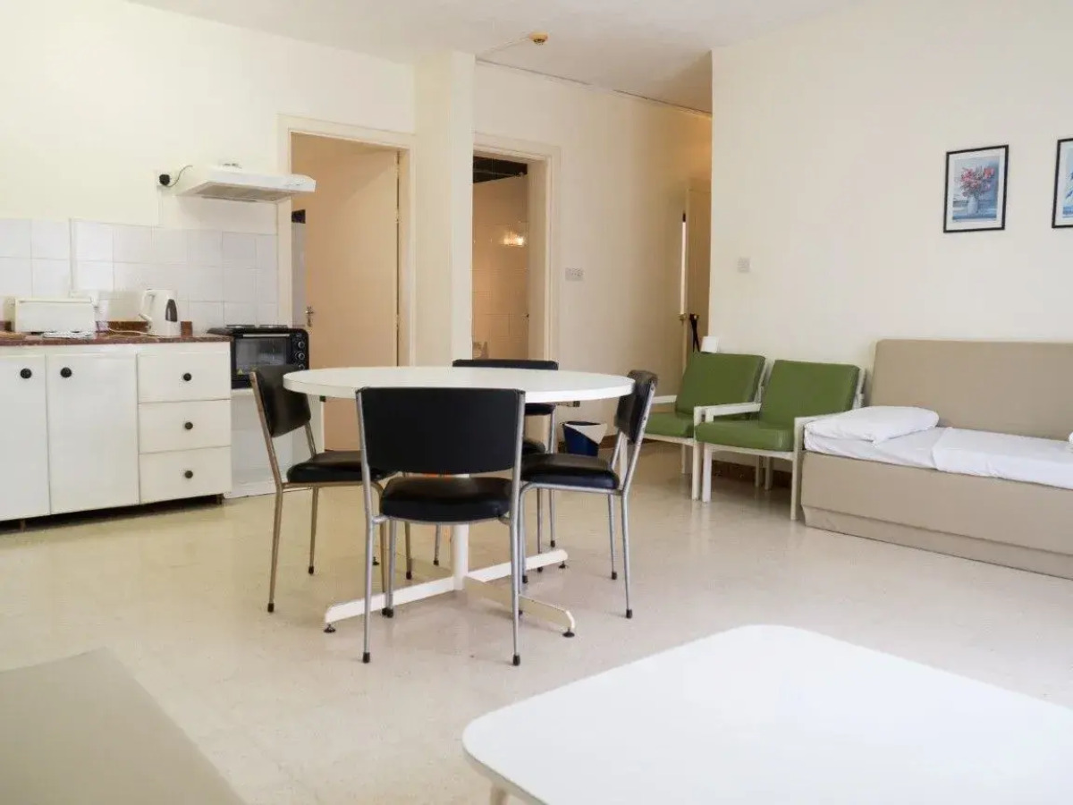 Huli Hotel & Apartments