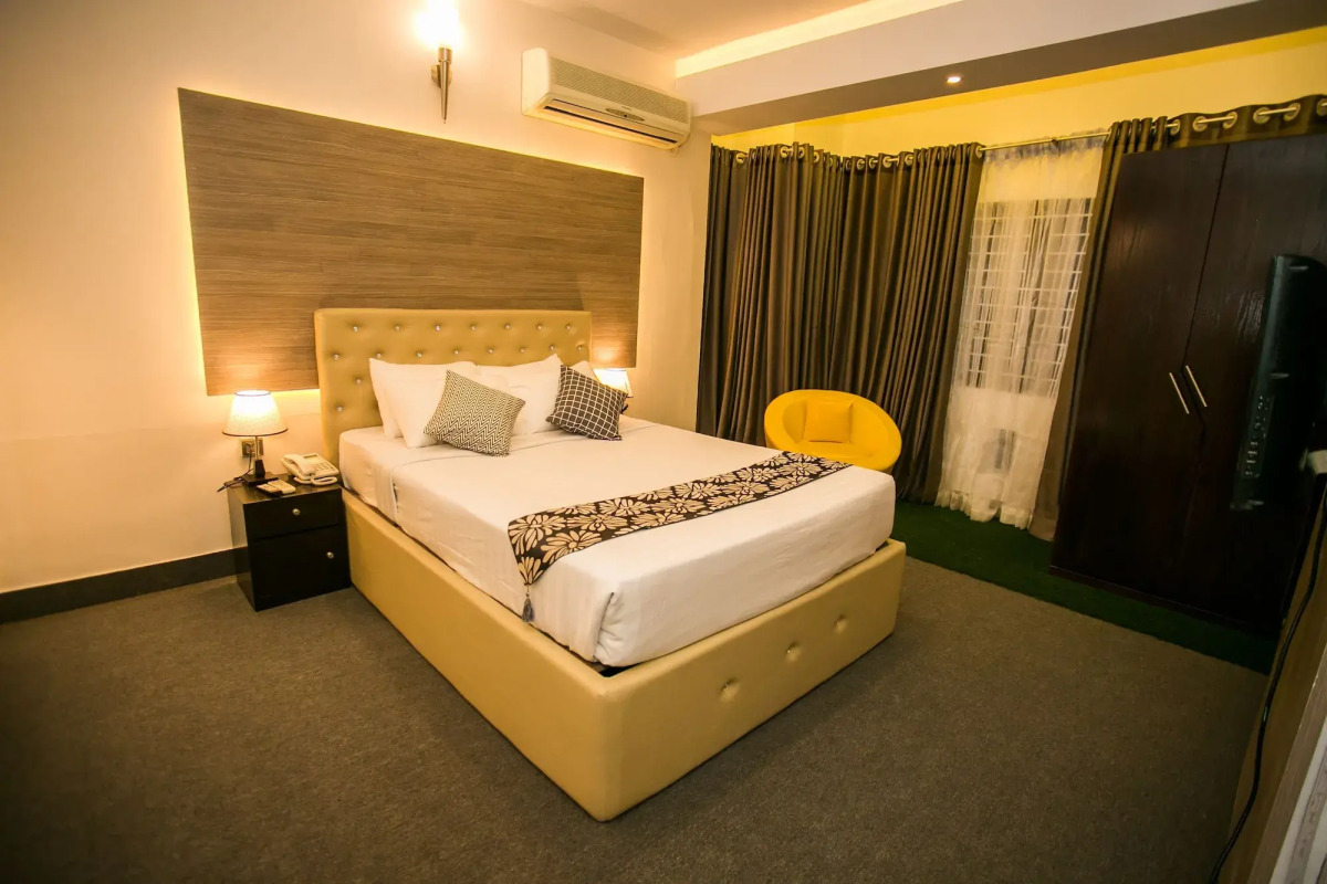 Hotel Tropical Daisy