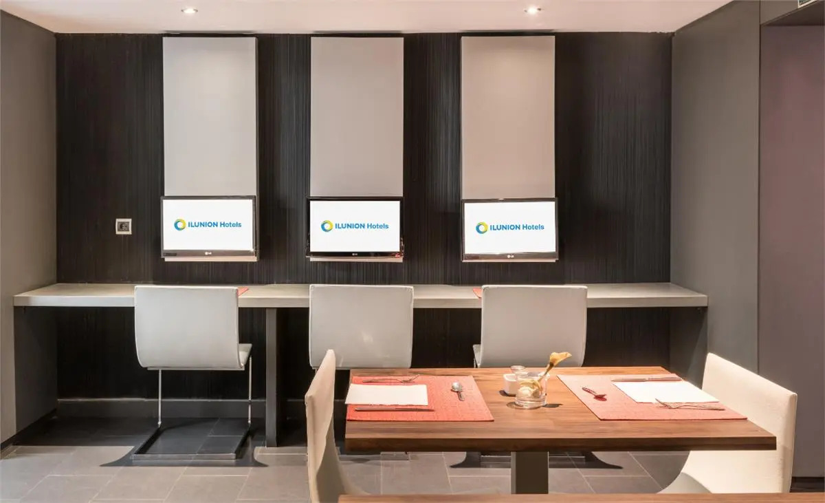 Hotel ILUNION Almirante