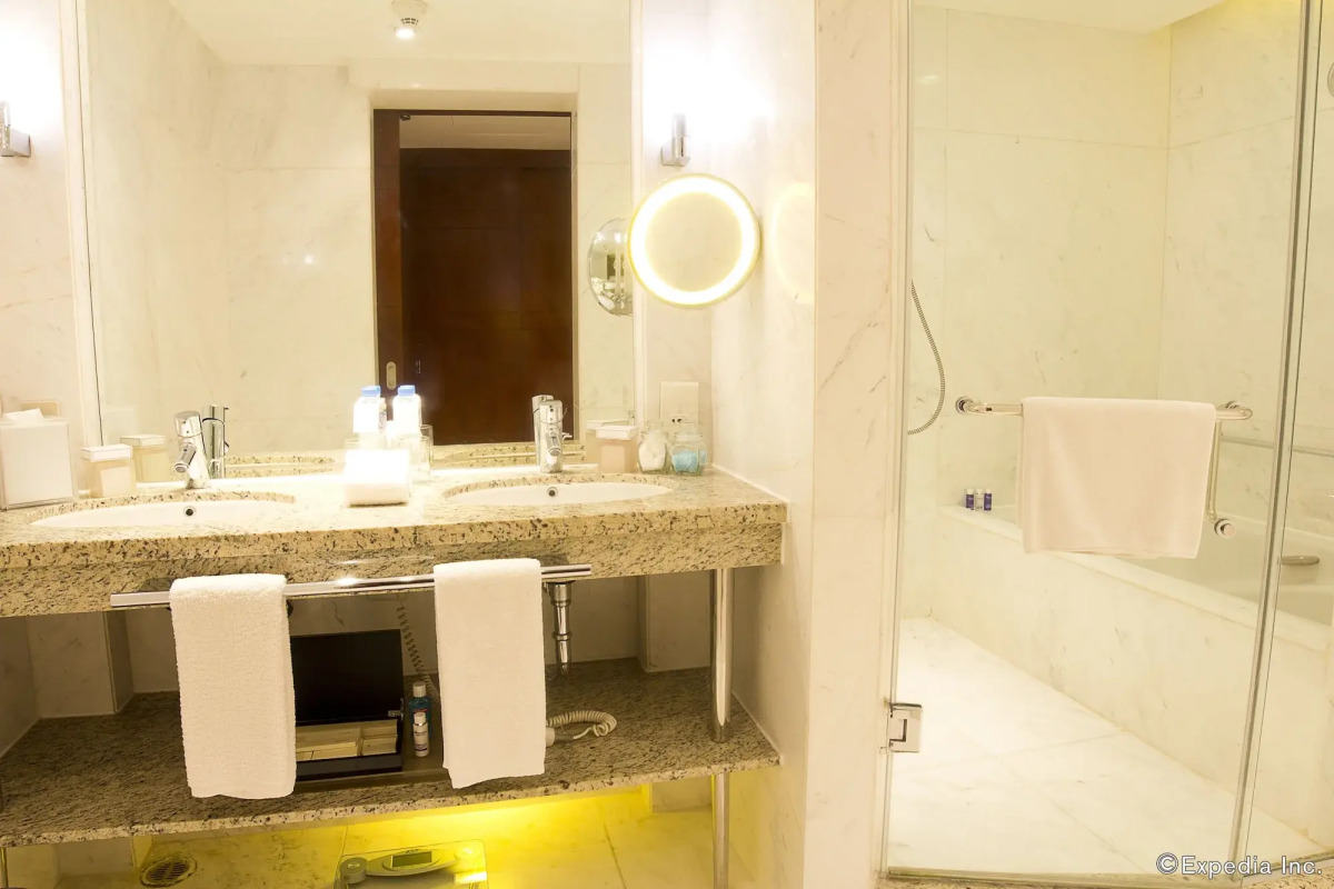 New Coast Hotel Manila