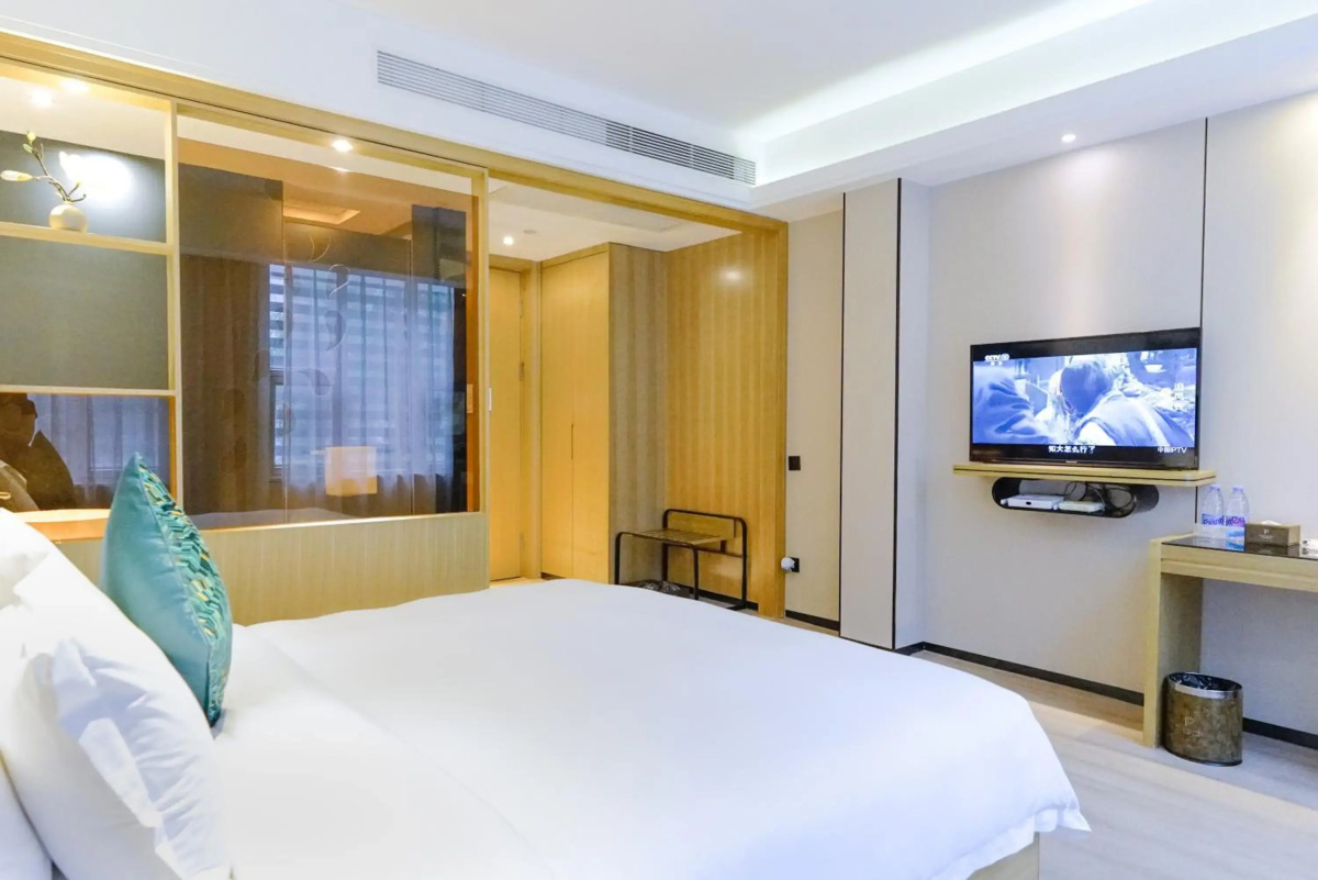 Paco Hotel Tiyuxilu Metro Guangzhou-Free Shuttle Bus during Canton Fair