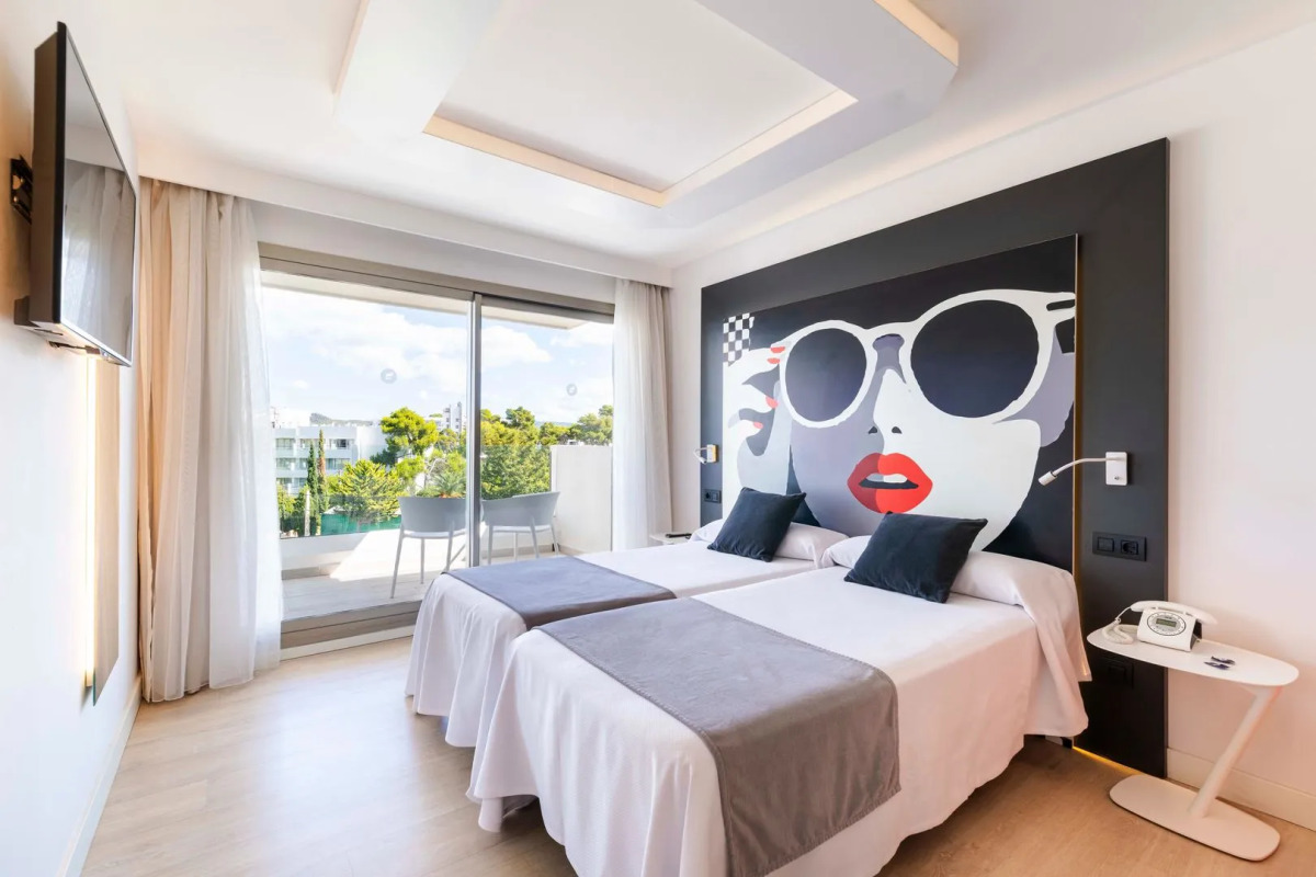 Отель THB Naeco Ibiza - Adults Only