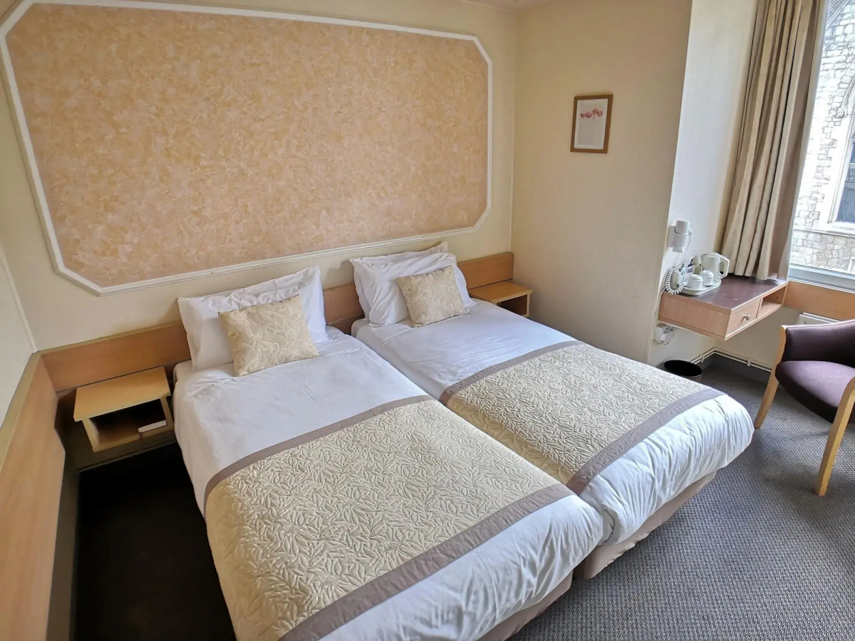 Lancaster Hall Hotel