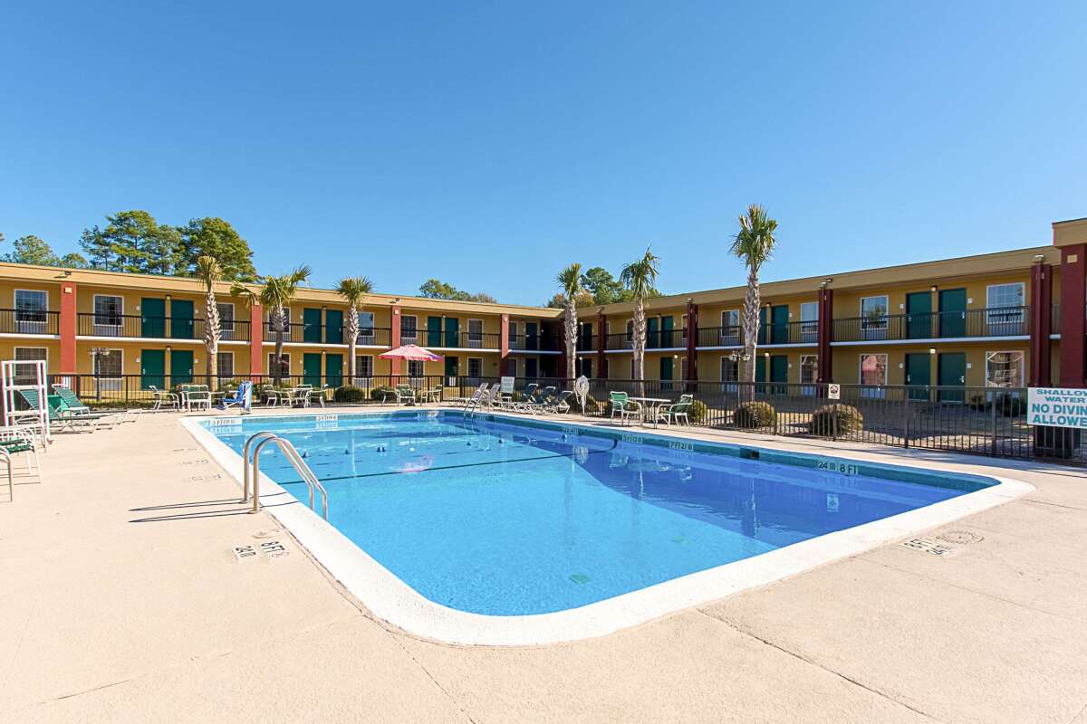 Clarion Inn Columbia Airport