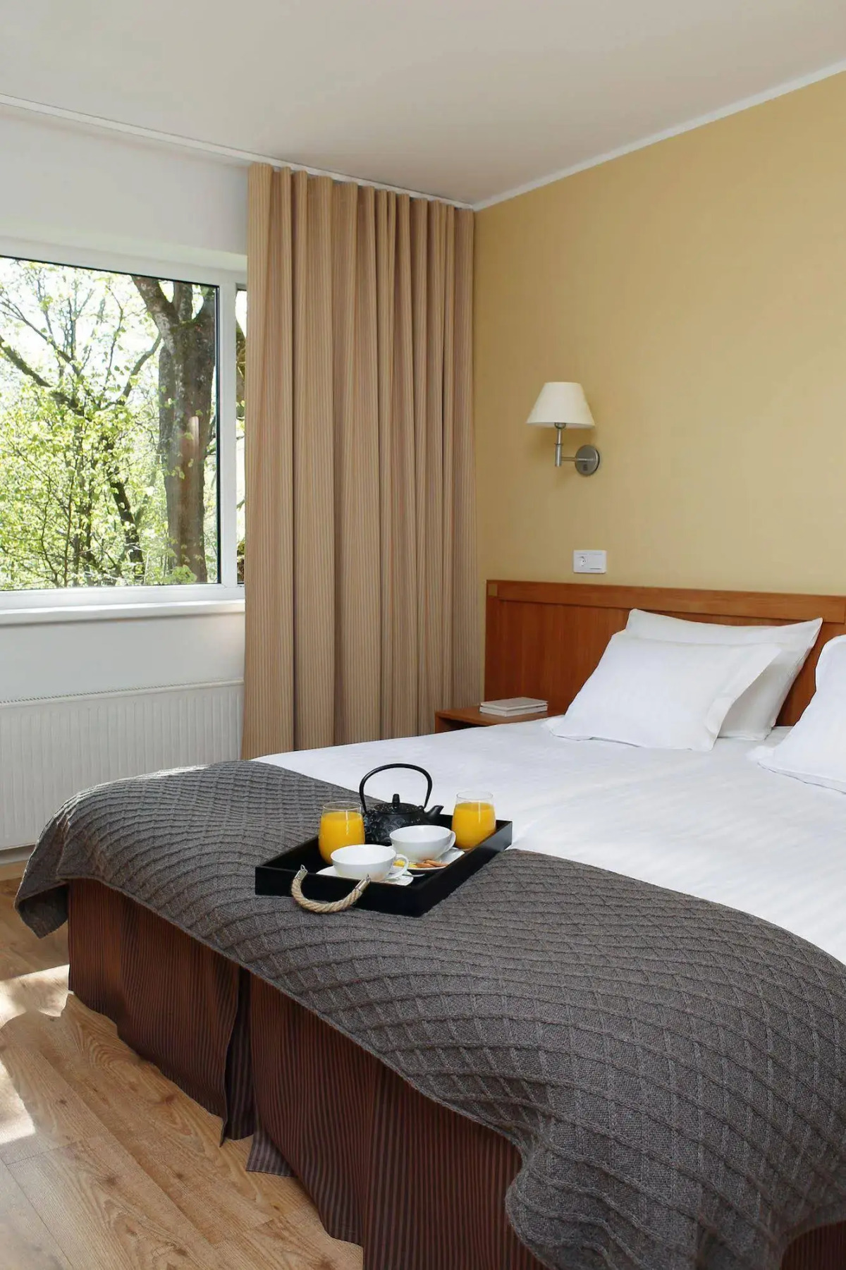 Oru Hub Hotel Tallinn — Handwritten Collection