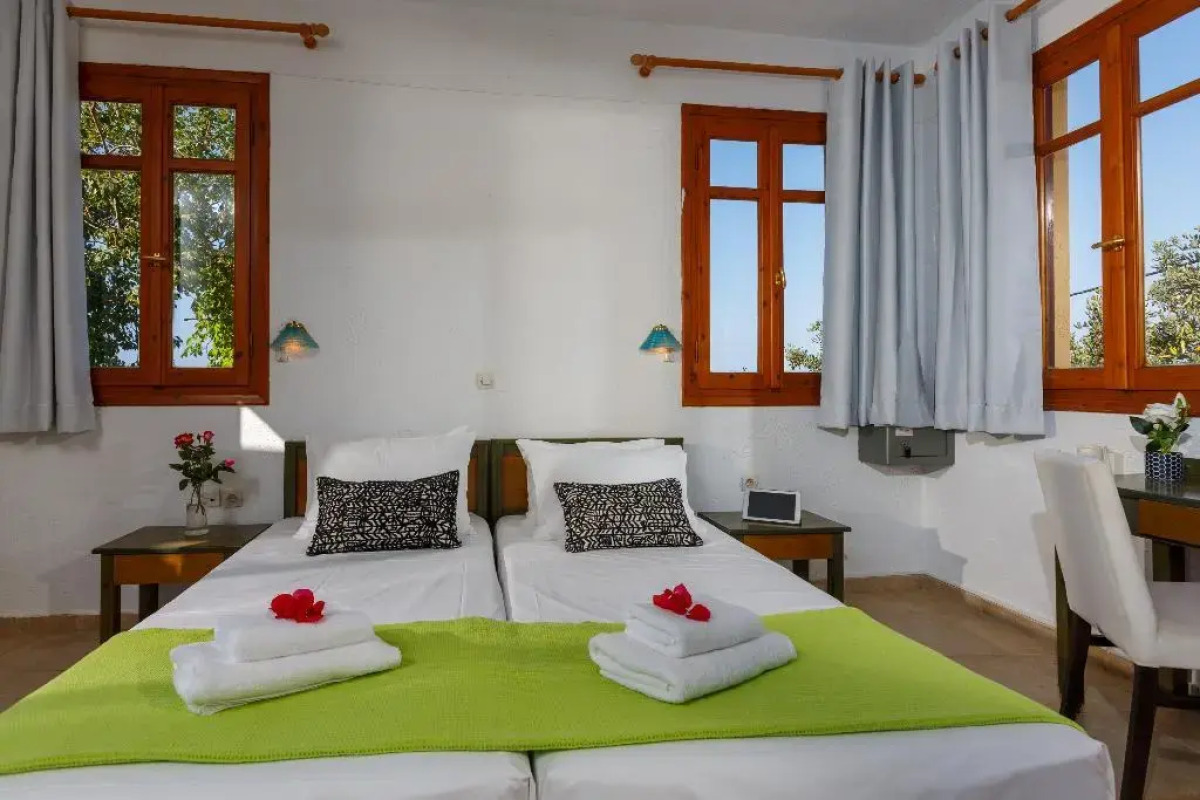 Romantica Hotel Apartments