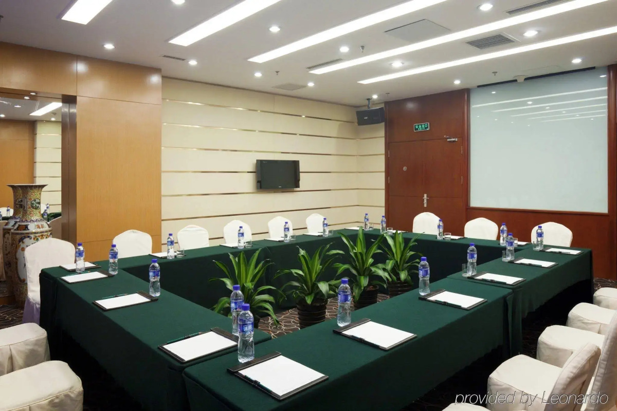 Holiday Inn Express Dalian City Centre by IHG
