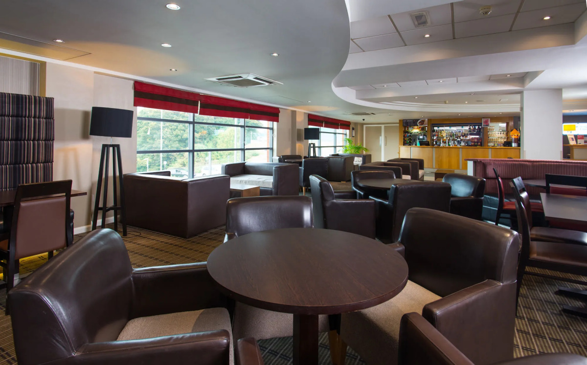 Holiday Inn Express London Luton Airport by IHG