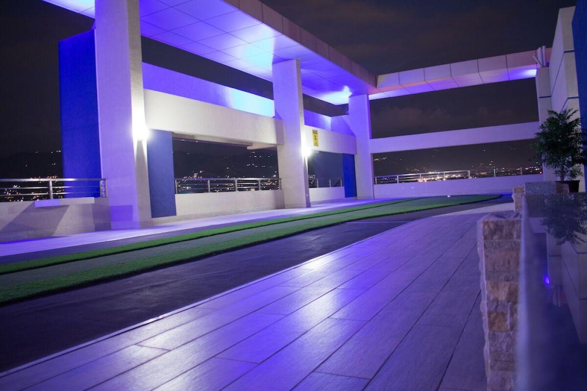 20 South Kingston Luxury Apartment