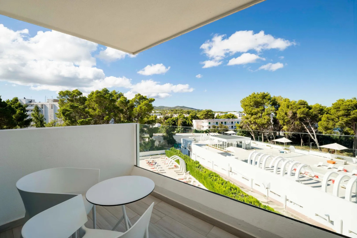 Отель THB Naeco Ibiza - Adults Only