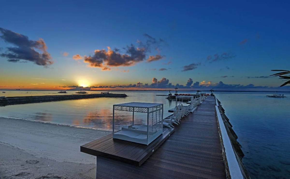 Costabella Tropical Beach Hotel