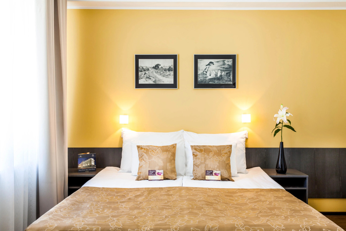 Kreutzwald Hotel Таллин