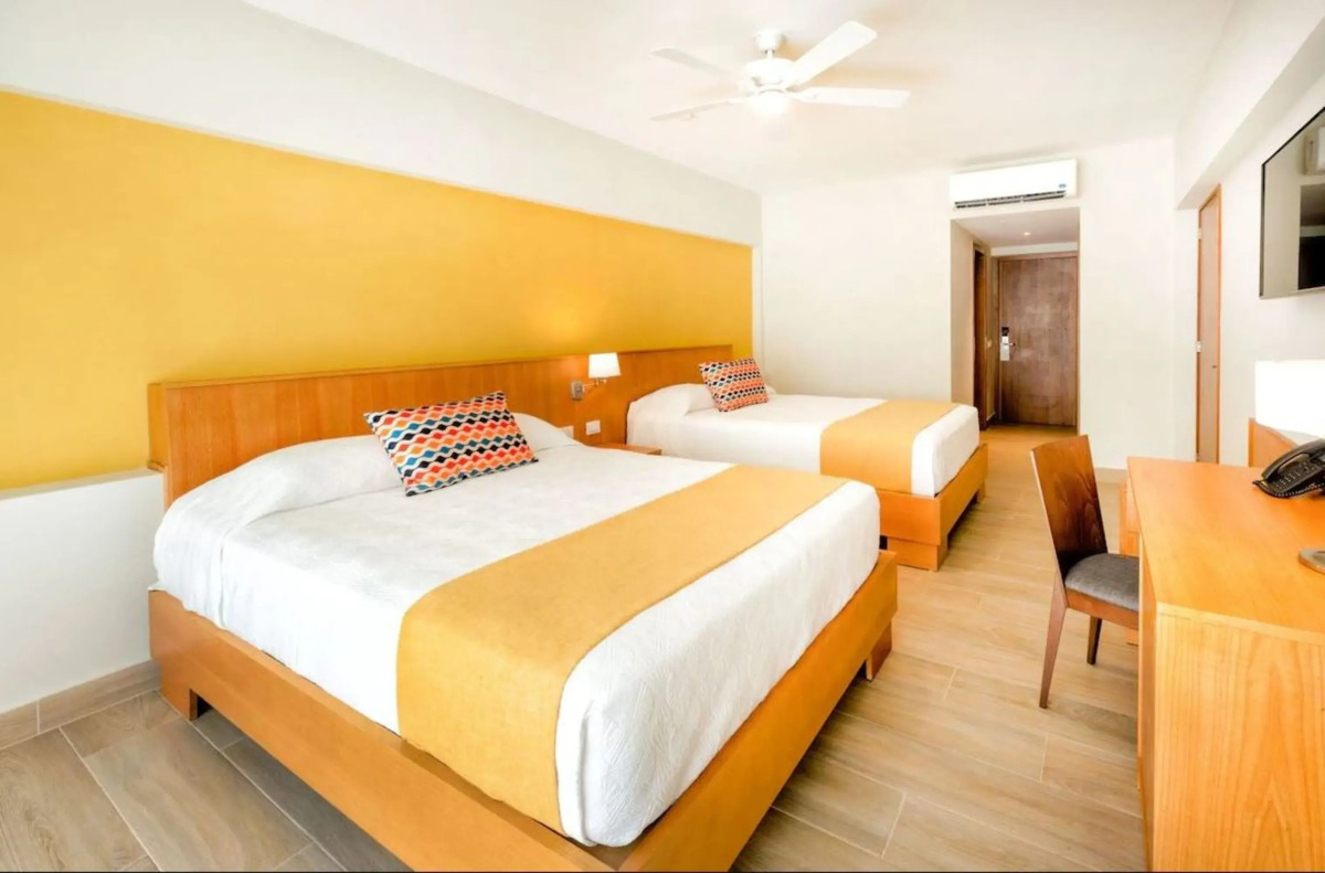 Coral Costa Caribe Beach Resort - All Inclusive