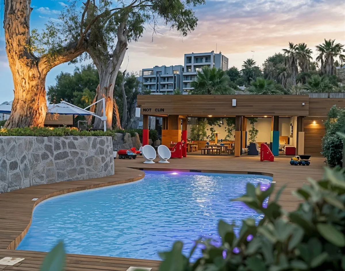 4-Bedroom Luxury Villa in 5 Star Resort Seafront