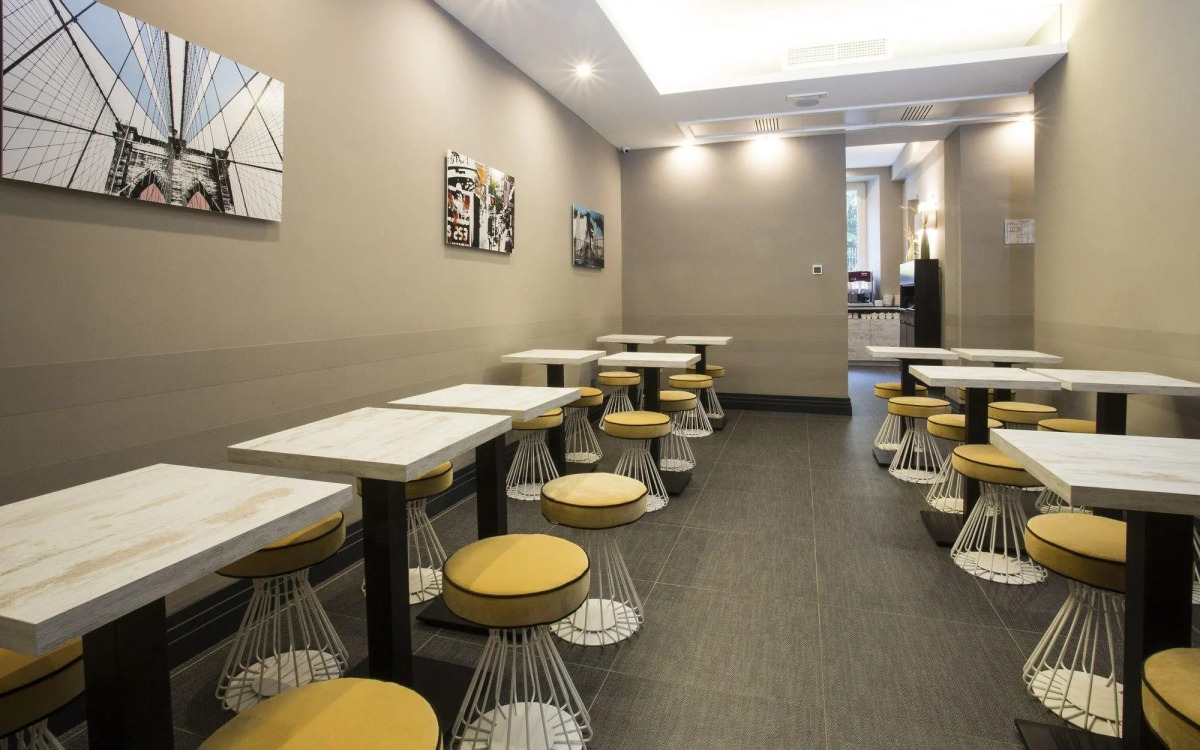 Отель The Guardian