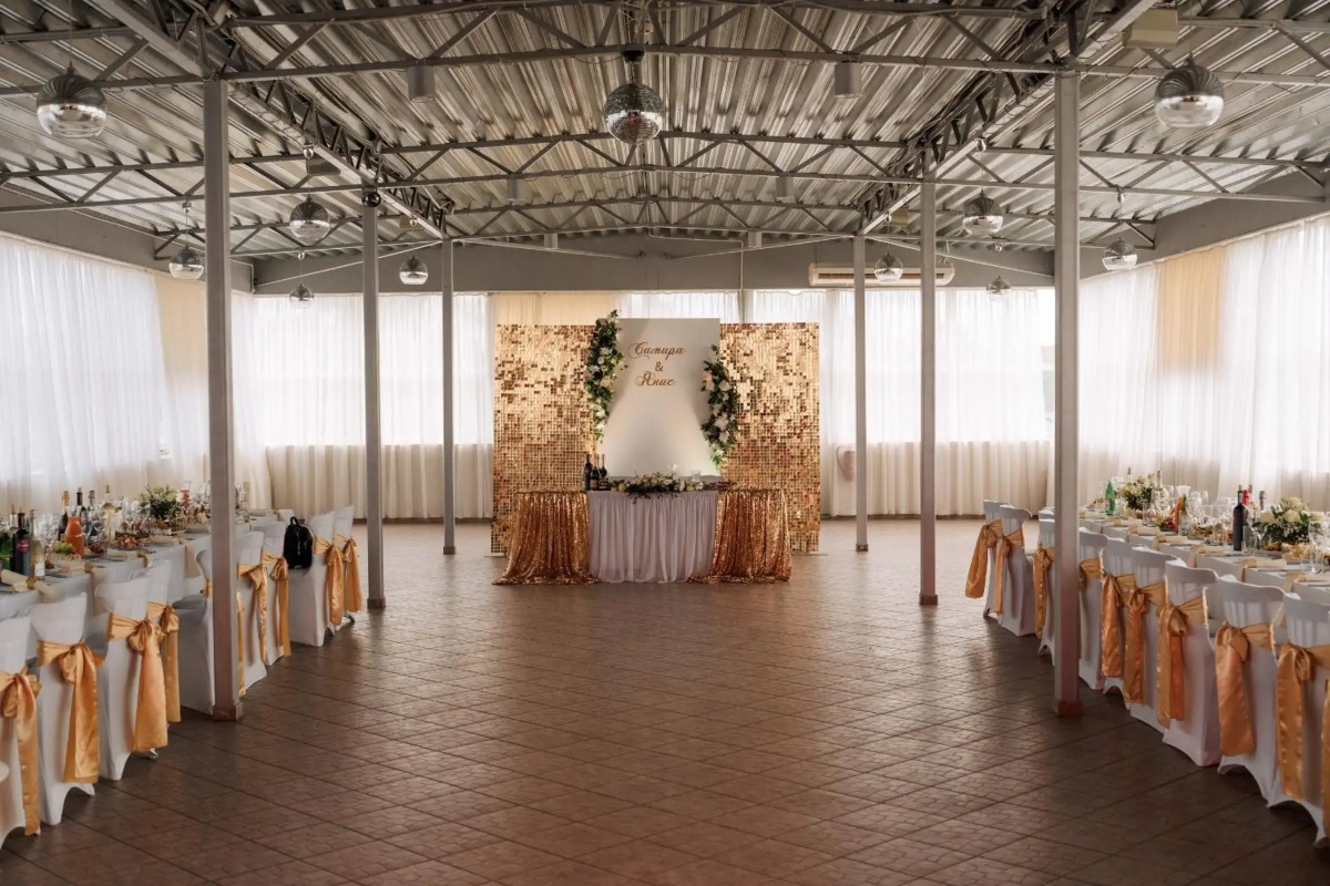 Good Stay Dinaburg Hotel