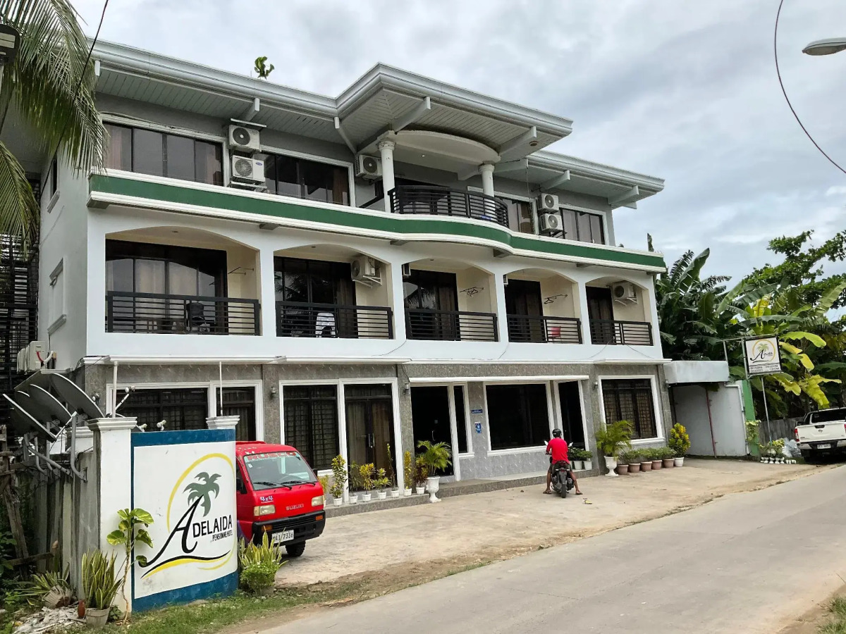 Adelaida Pensionne Hotel