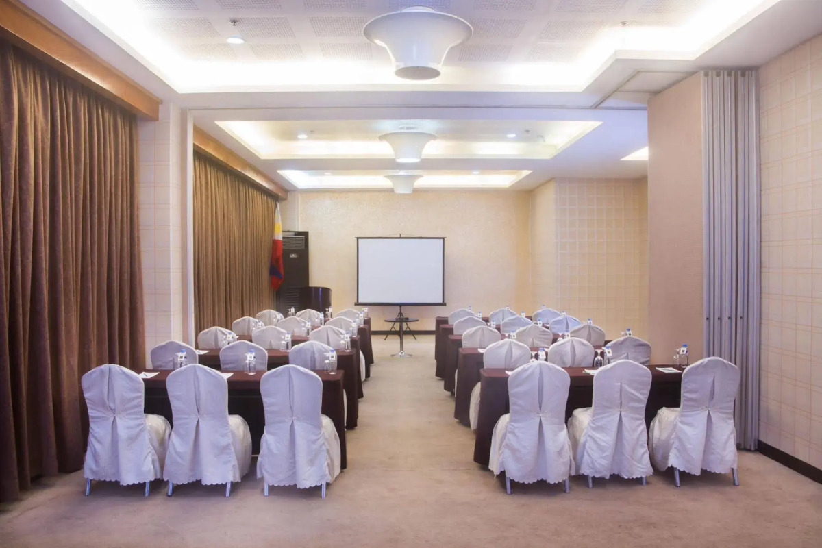 Diamond Suites and Residences