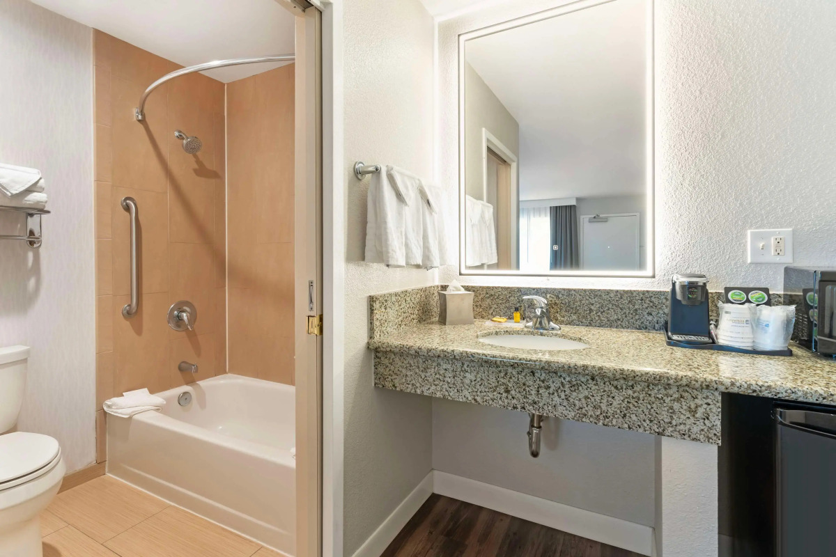 Best Western Plus Rancho Cordova Inn