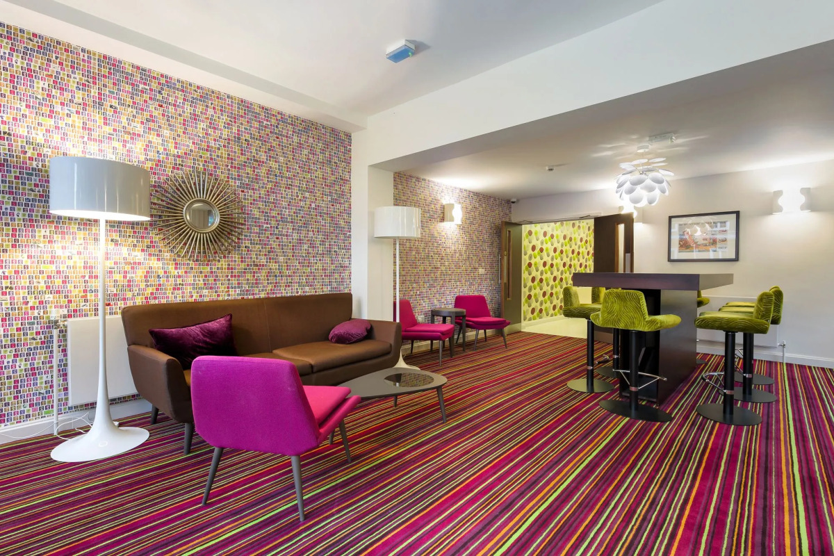 Safestay London Kensington Holland Park