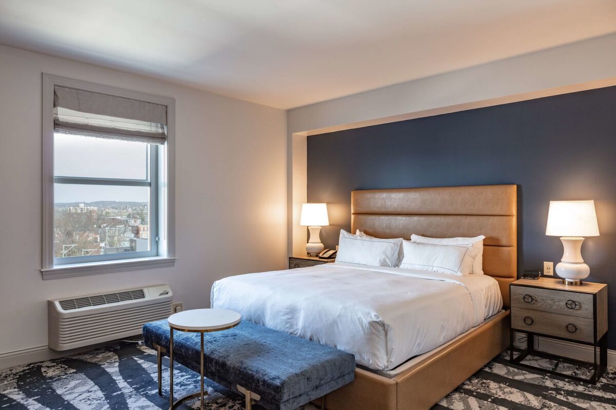 The Yorktowne Hotel, Tapestry Collection by Hilton