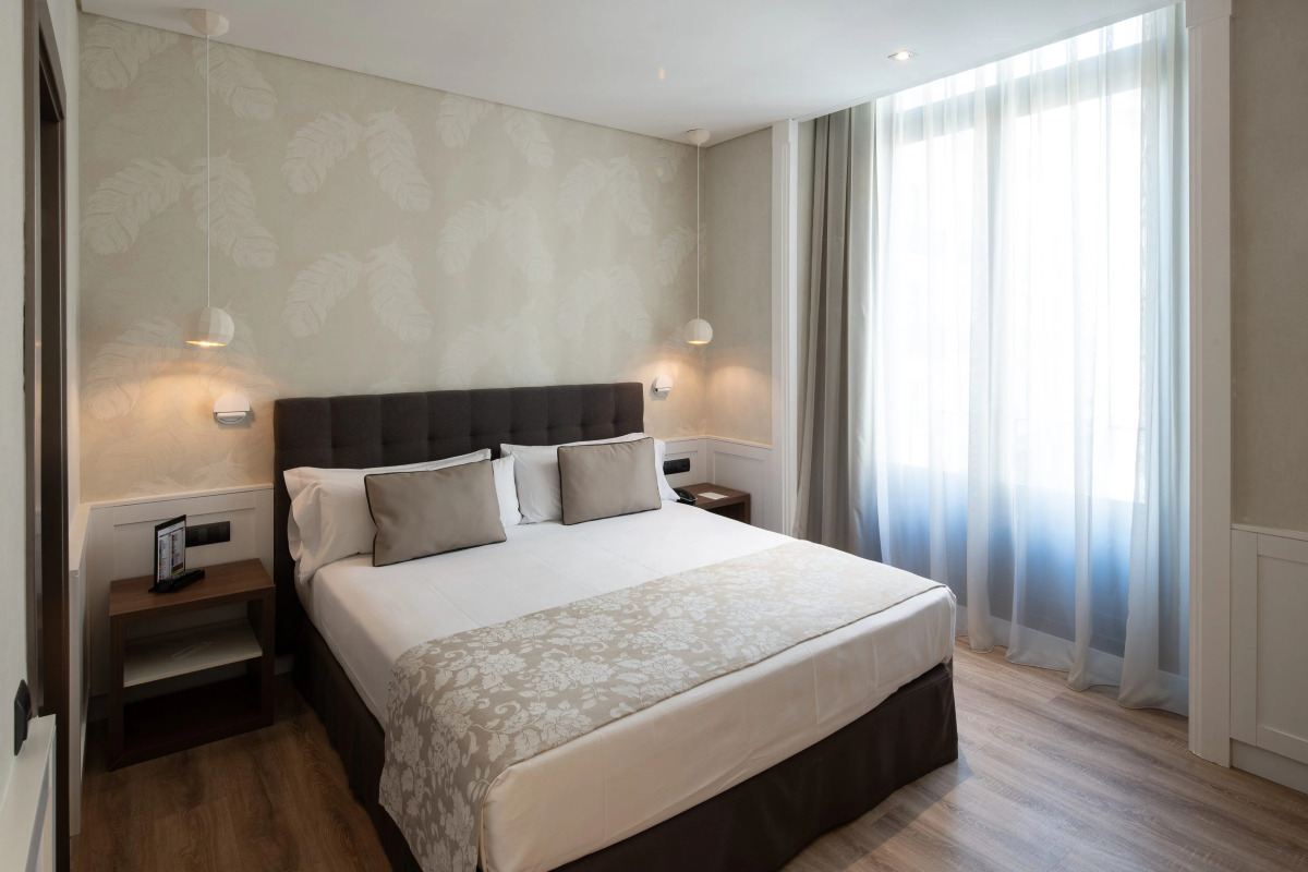 Catalonia Puerta del Sol