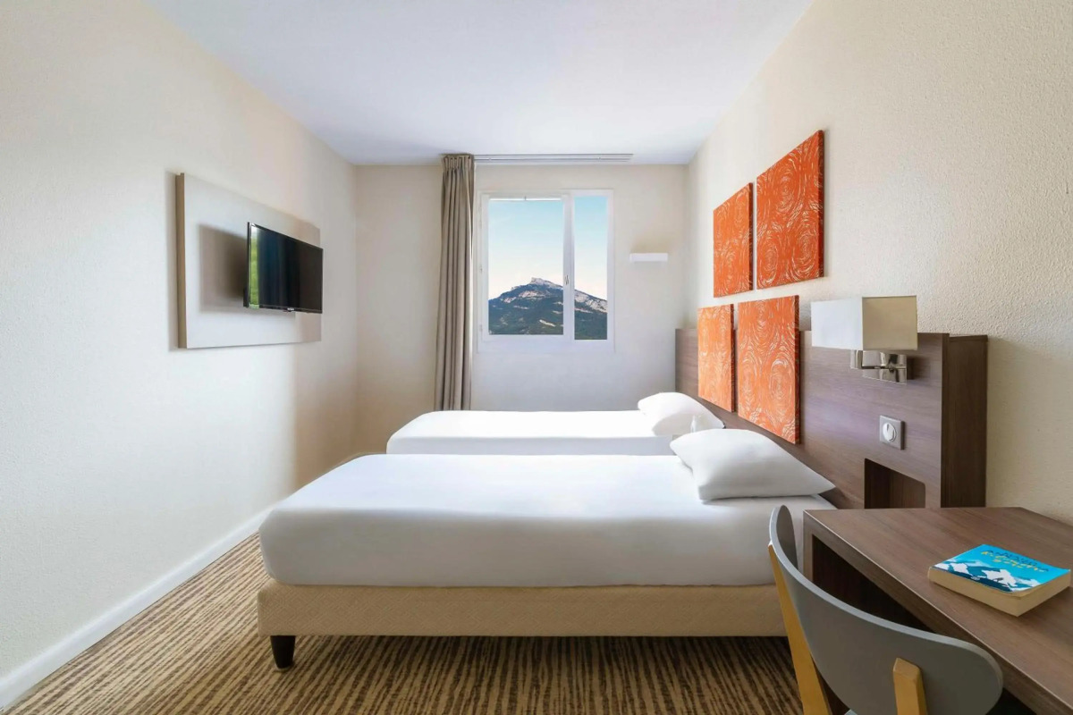 Kyriad Chambery Centre Curial