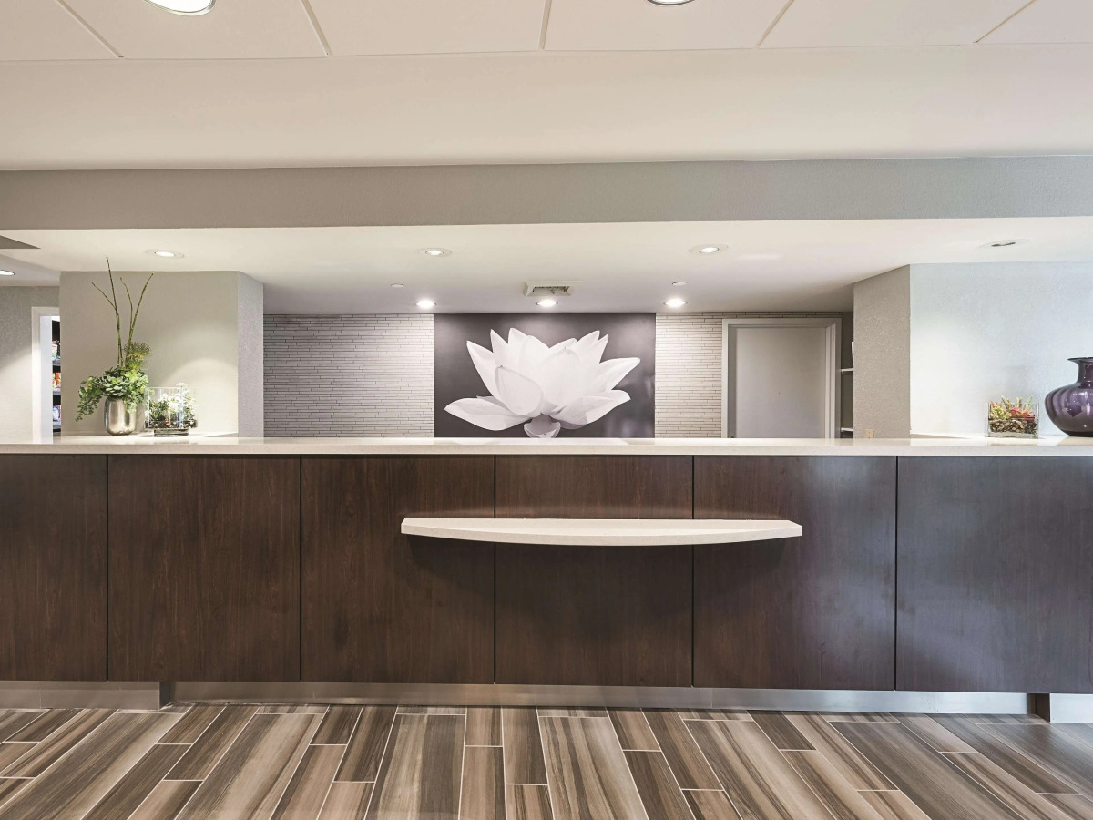 La Quinta Inn & Suites by Wyndham Plantation at SW 6th St