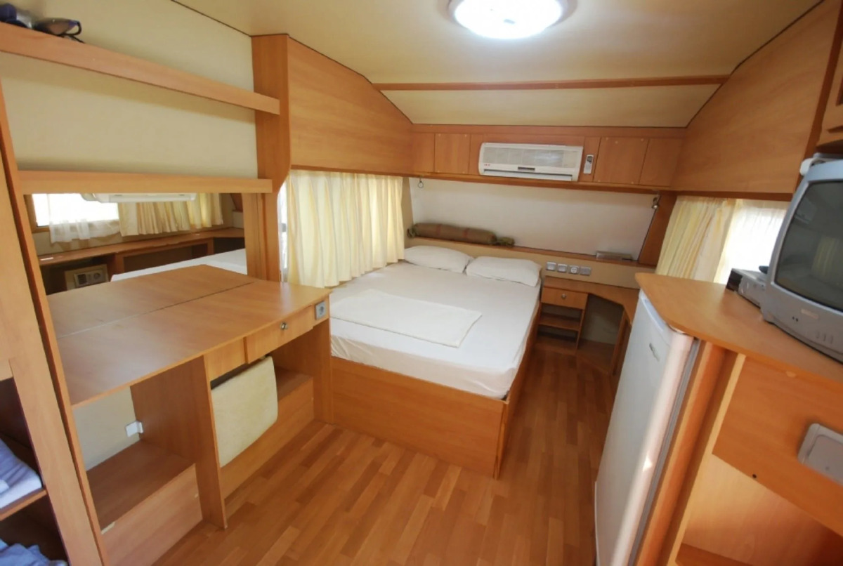 S3 Seahorse Beach Club & Hotel