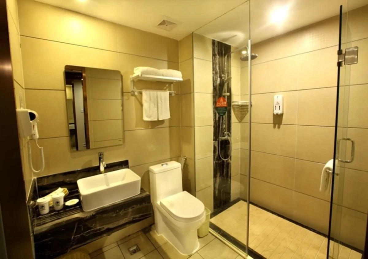 GreenTree Inn SanYa Jiyang Dist YaLongWan YingBin Ave Hotel