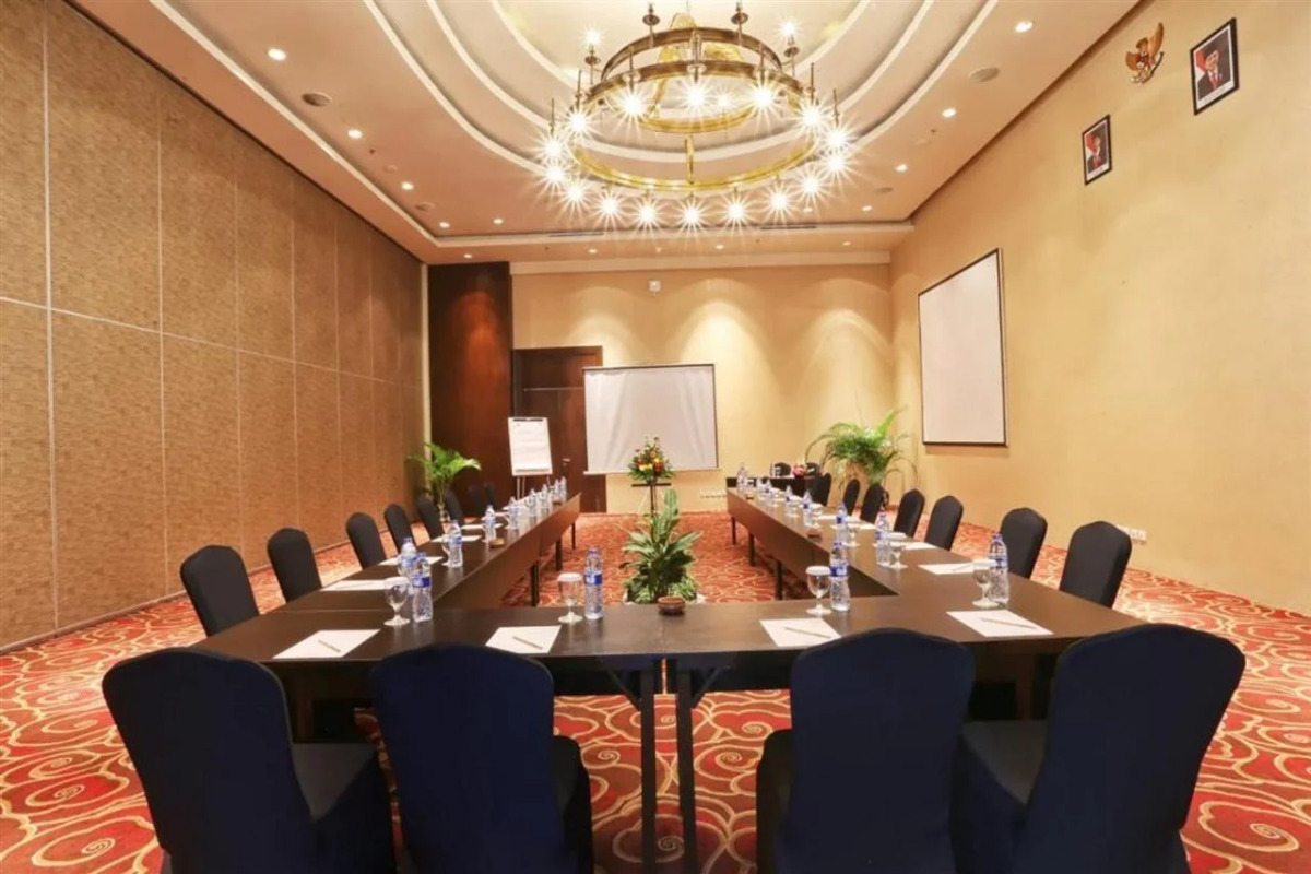 Swiss-Belhotel Rainforest