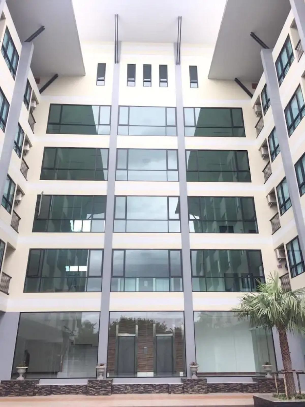 Orchid Riverview Hotel