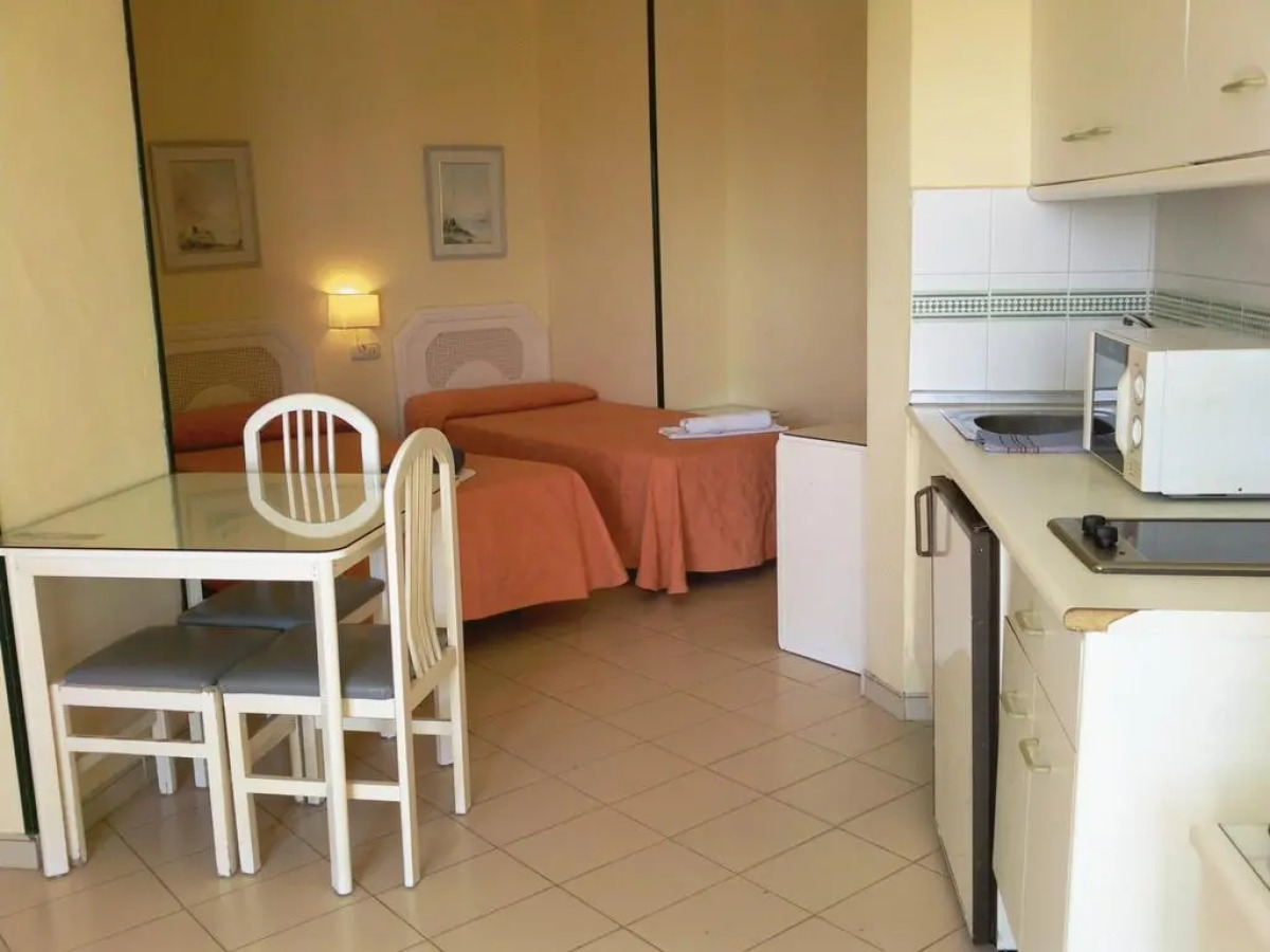 Apartamentos Mediterraneo