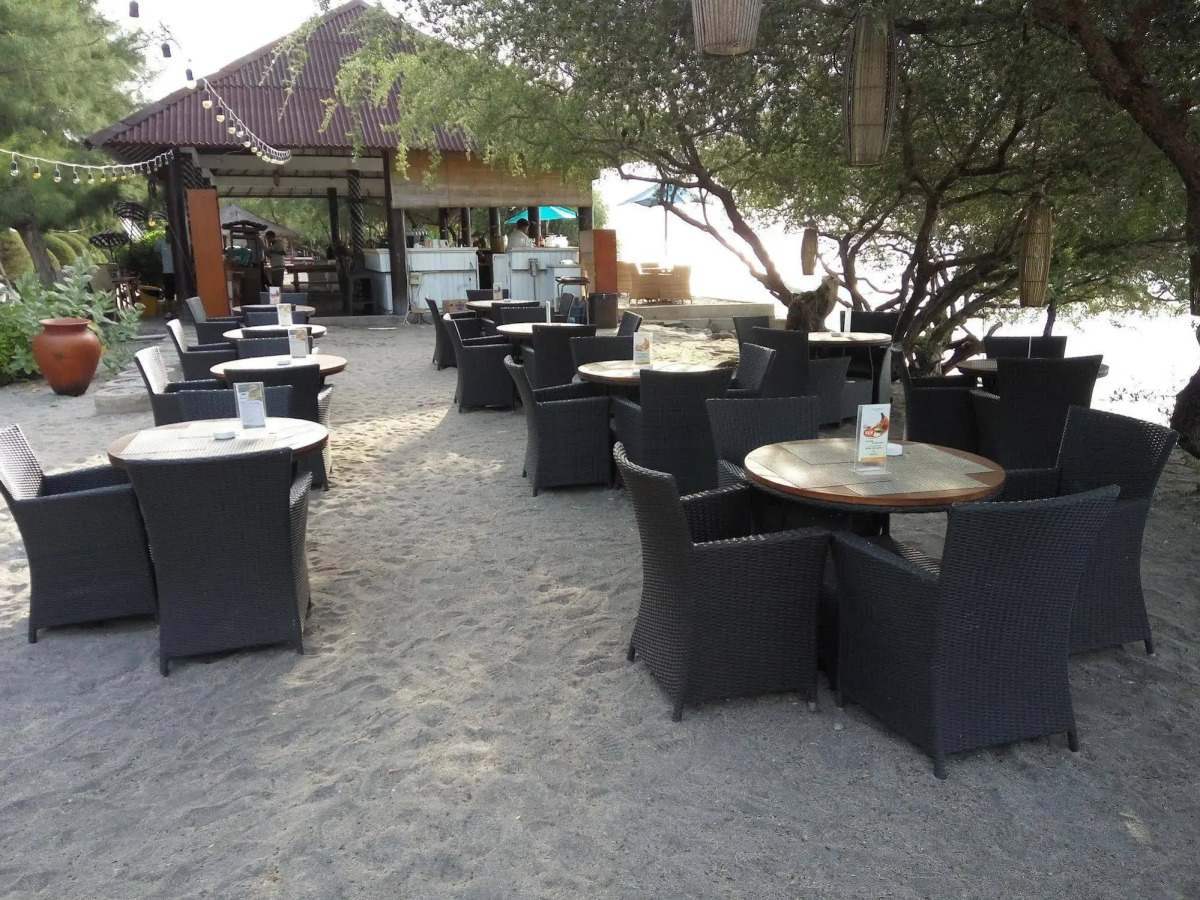 Jambuluwuk Oceano Resort Gili Trawangan